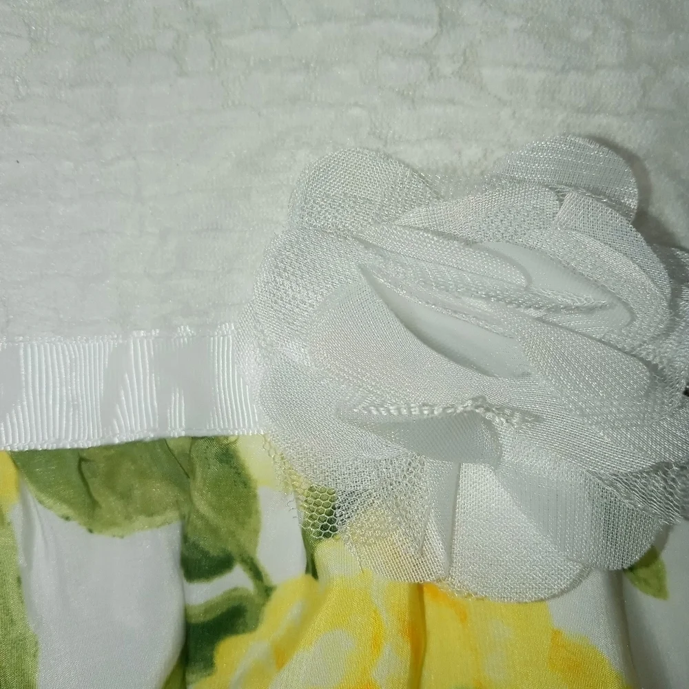 Children's Place Girls 3T sleeveless Lemon Dress with Flower satin ribbon Easter - Picture 5 of 8